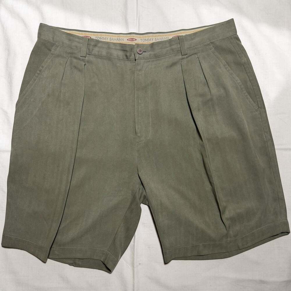 Tommy Bahama Relax 100% Silk Pleated Shorts Olive Green Size 38